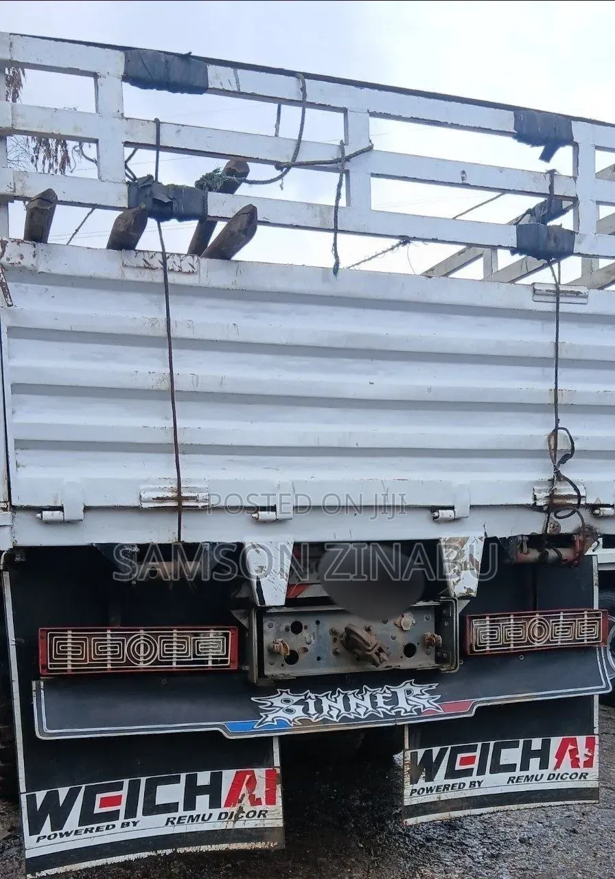 Sinotruk Howo 2017 White