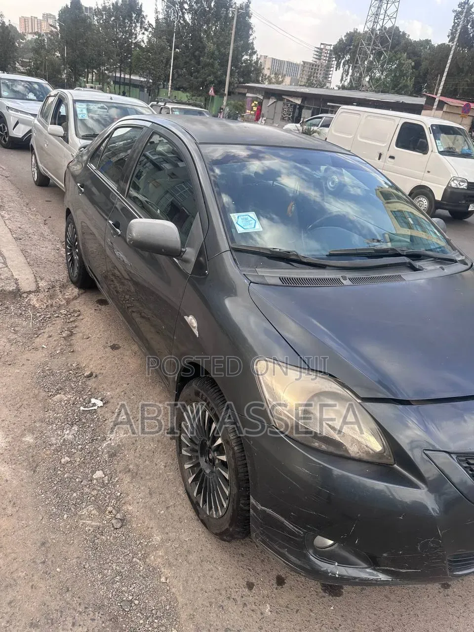 Toyota Yaris Base Sedan 4dr 2010 Black