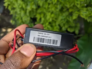 የሶላር ቻርጅ መቆጣጠሪያ 12v 3A