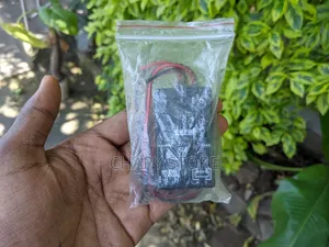 የሶላር ቻርጅ መቆጣጠሪያ 12v 3A