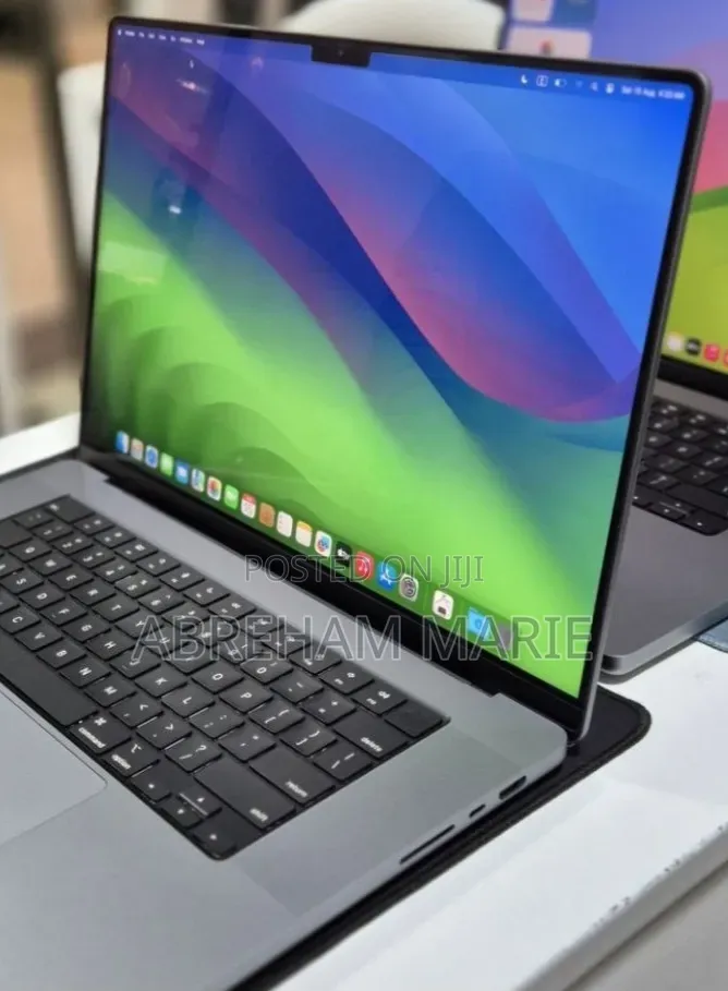 New Laptop Apple MacBook Pro 2021 M1 Max 64GB Apple M1 Max SSD 1T