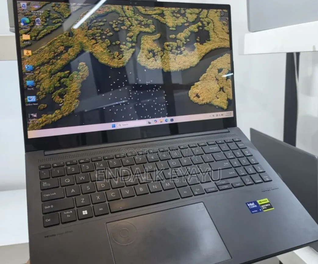 New Laptop Asus Vivobook 15 16GB Intel Core Ultra 9 SSD 512GB