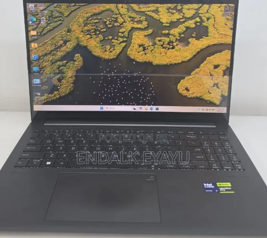 New Laptop Asus Vivobook 15 16GB Intel Core Ultra 9 SSD 512GB