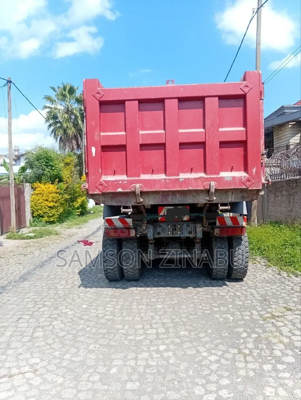 Sinotruk Howo 2017 Red