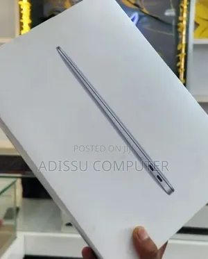 New Laptop Apple MacBook Air 2020 M1 8GB Apple M1 SSD 256GB