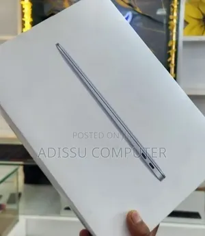 New Laptop Apple MacBook Air 2020 M1 8GB Apple M1 SSD 256GB