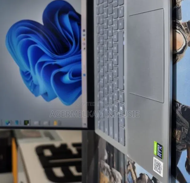 New Laptop Dell Inspiron 15 16GB Intel Core i7 SSD 512GB