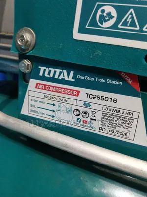 TOTAL 50L Oil Lubed Air Compressor 2.5HP