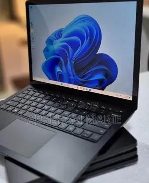 New Laptop Microsoft Surface Laptop 3 16GB Intel Core i7 SSD 256GB