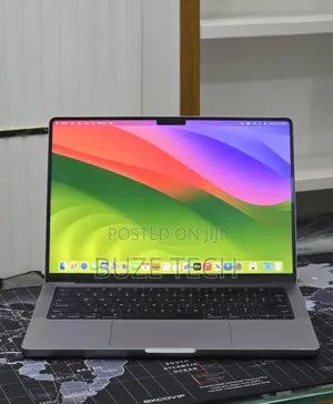 New Laptop Apple MacBook Pro 2023 M3 8GB Apple M3 Pro SSD 512GB