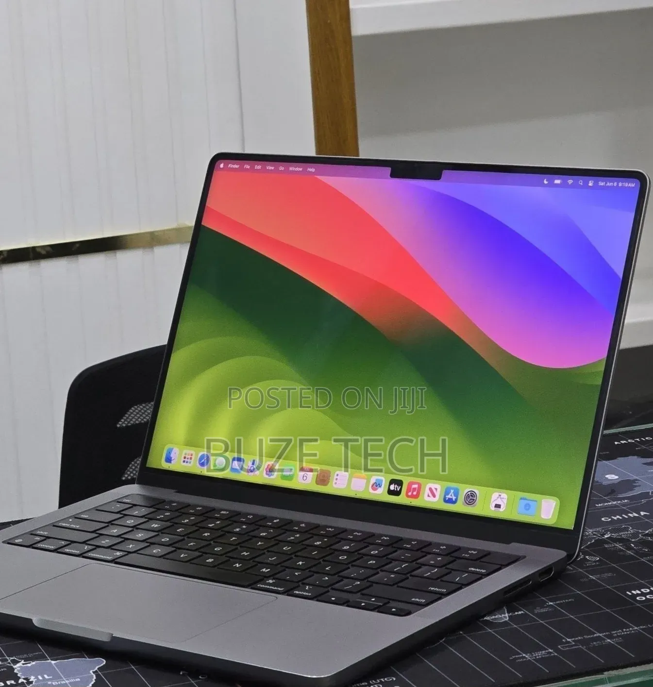 New Laptop Apple MacBook Pro 2023 M3 8GB Apple M3 Pro SSD 512GB