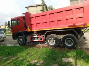 Sinotruk Howo 2017 Red