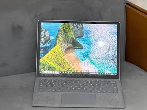 New Laptop Microsoft Surface 16GB Intel Core i7 SSD 512GB