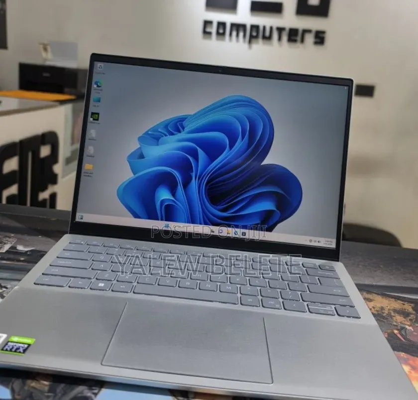 New Laptop Dell Inspiron 15 16GB Intel Core i7 SSD 512GB