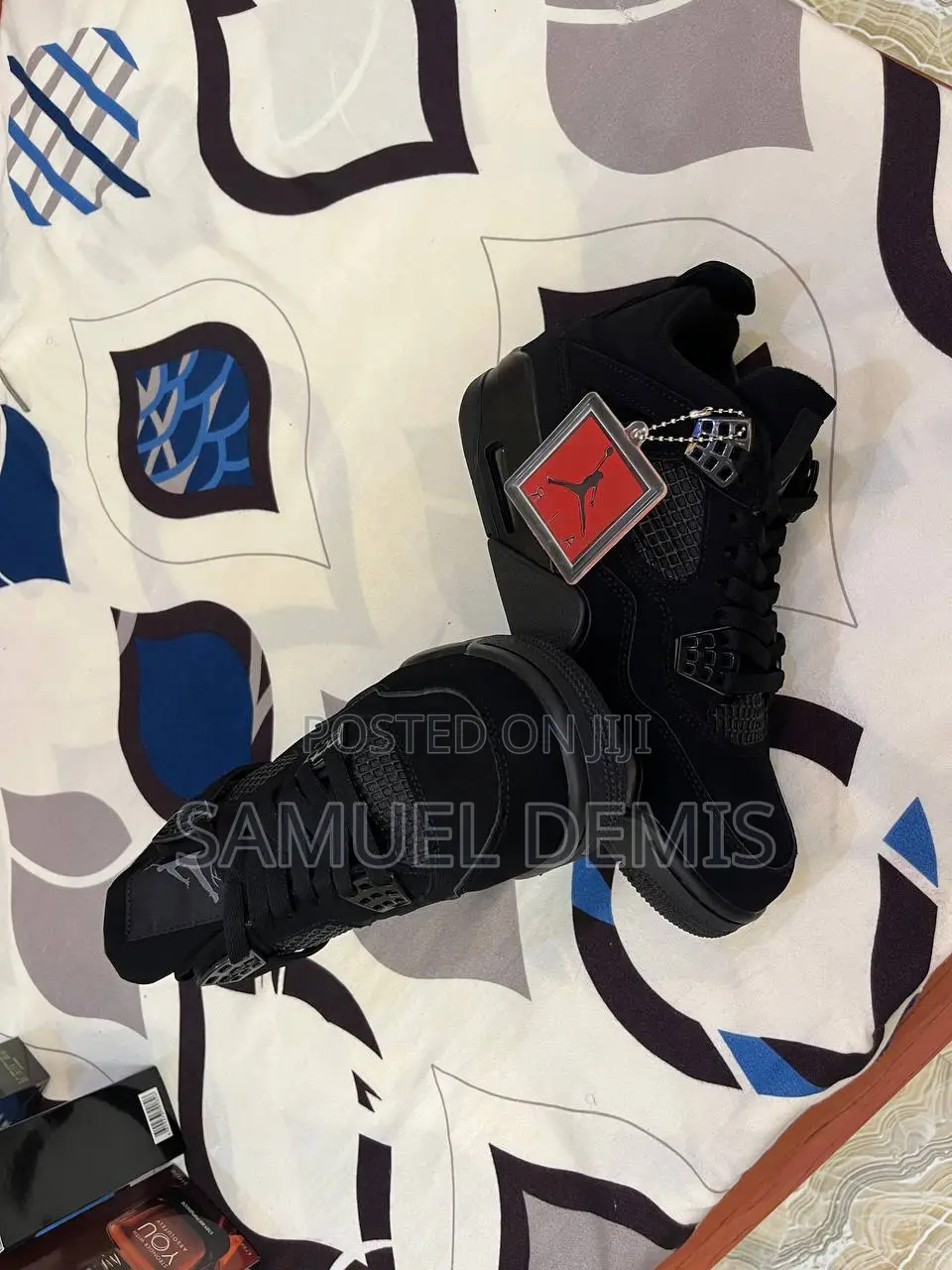 Air Jordan 4