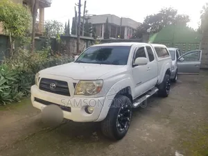 Toyota Tacoma 2008 White