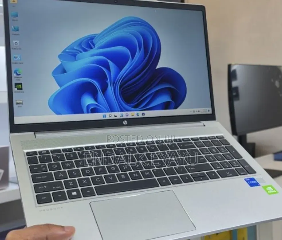 New Laptop HP Probook 450 16GB Intel Core i7 SSD 512GB