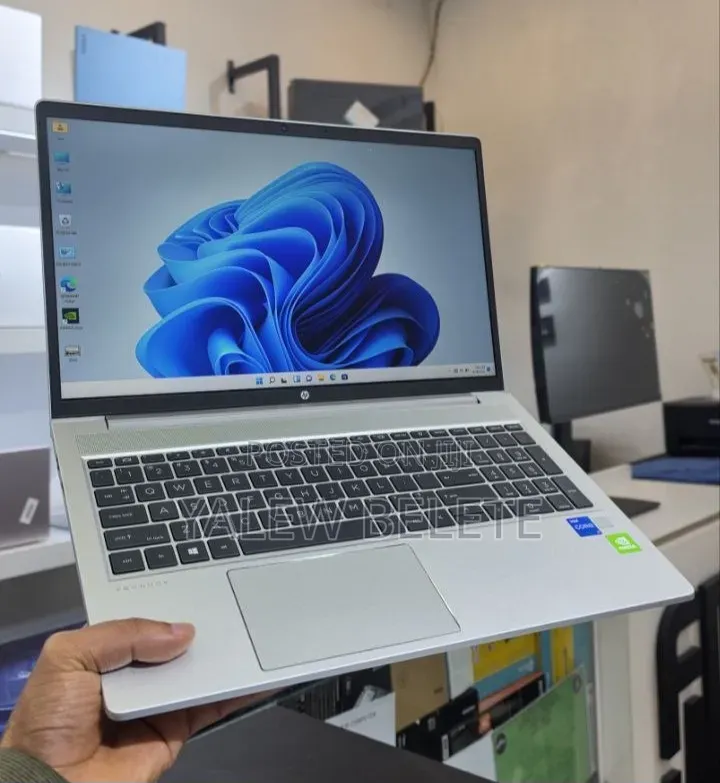 New Laptop HP ProBook 450 G8 16GB Intel Core i7 SSD 512GB