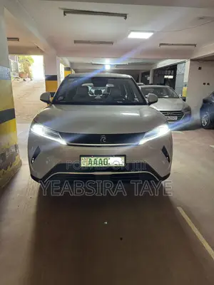 BYD Yuan Up 2025 Silver