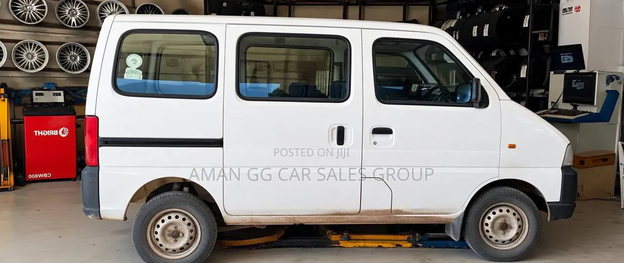 Suzuki Eeco 2025 White