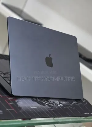 New Laptop Apple MacBook Pro 2024 M4 16GB Apple M4 SSD 256GB