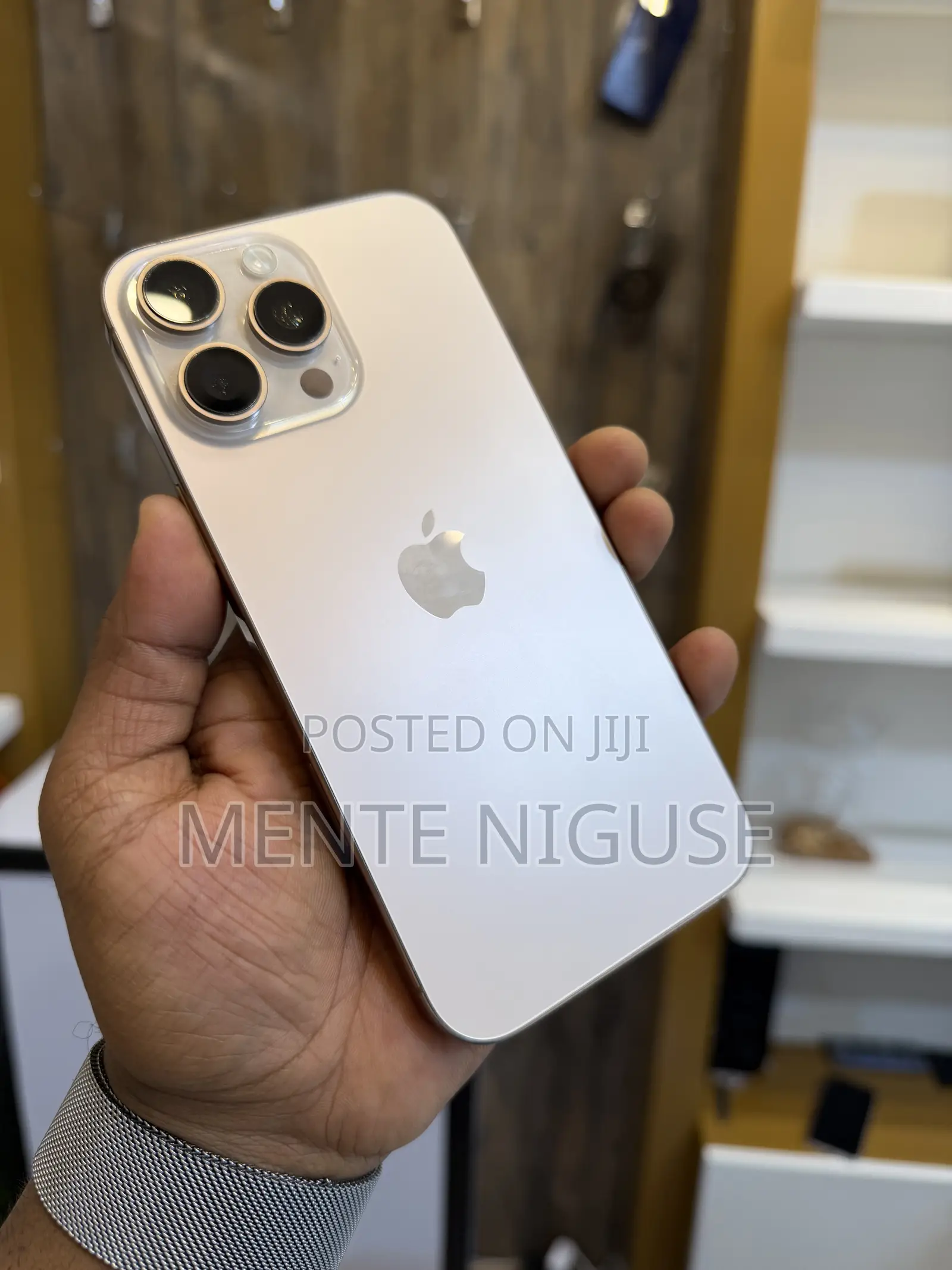 Apple iPhone 16 Pro Max 256 GB Gold
