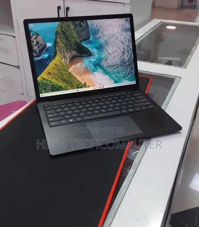 New Laptop Microsoft Surface Laptop 5 16GB Intel Core i7 SSD 256GB