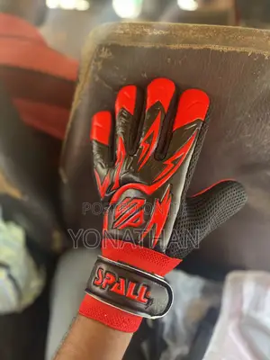 SPALL Soccer Goal Keeper Gloves(high Quality)
