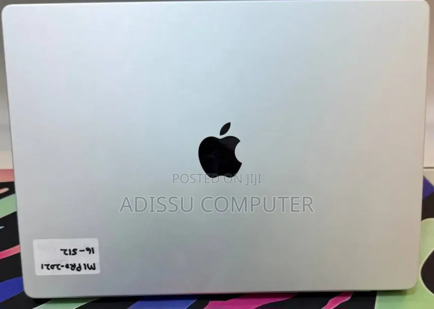 New Laptop Apple MacBook Pro 2021 M1 16GB Apple M1 Pro SSD 512GB