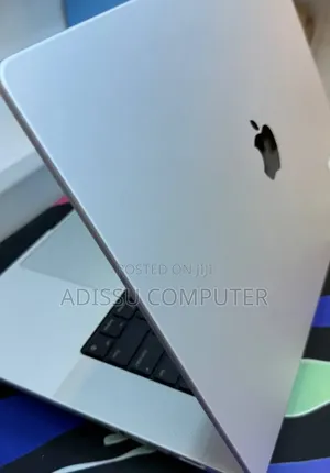 New Laptop Apple MacBook Pro 2021 M1 16GB Apple M1 Pro SSD 512GB