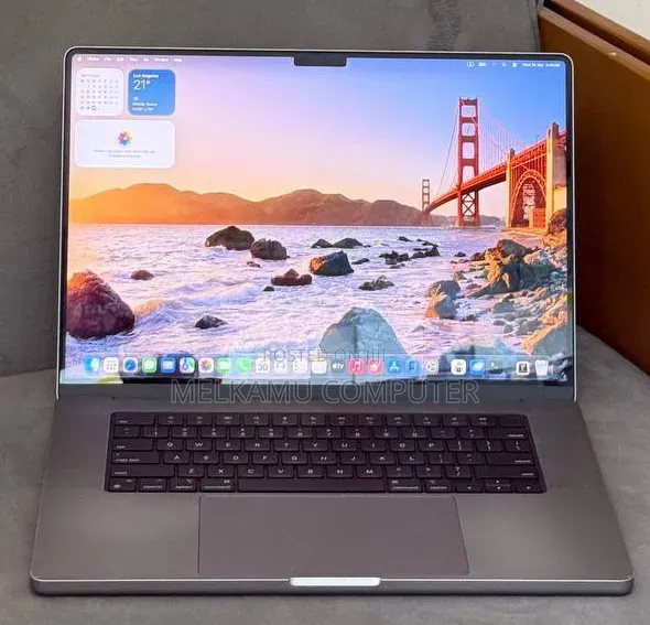 New Laptop Apple MacBook Pro 2021 M1 Max 32GB Apple M1 SSD 1T