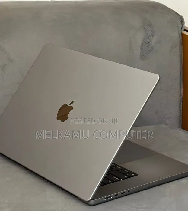 New Laptop Apple MacBook Pro 2021 M1 Max 32GB Apple M1 SSD 1T