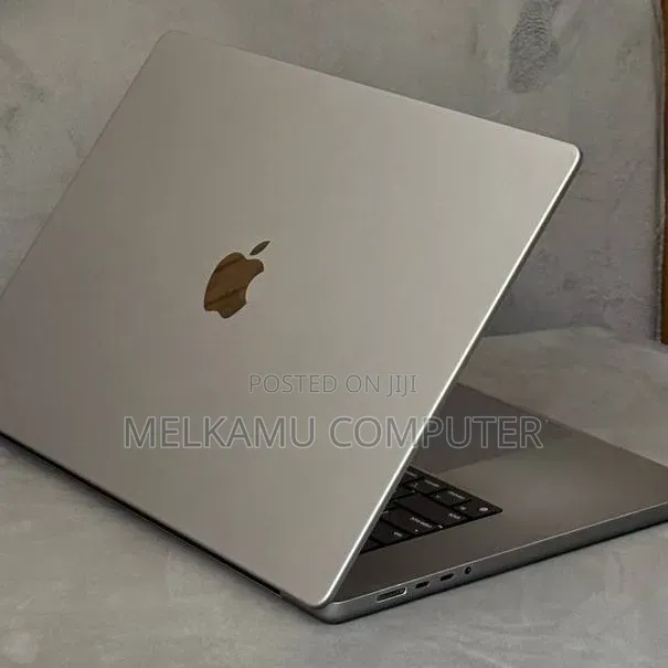 New Laptop Apple MacBook Pro 2021 M1 Max 32GB Apple M1 SSD 1T