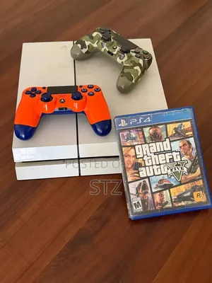 Ps4 Great Condition and Original Joysticks With Games