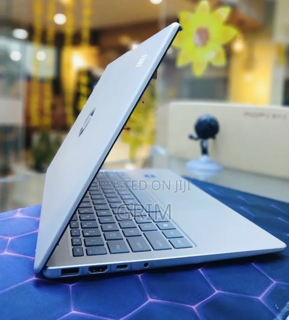 New Laptop HP Stream Notebook 16GB Intel Core i7 SSD 1T