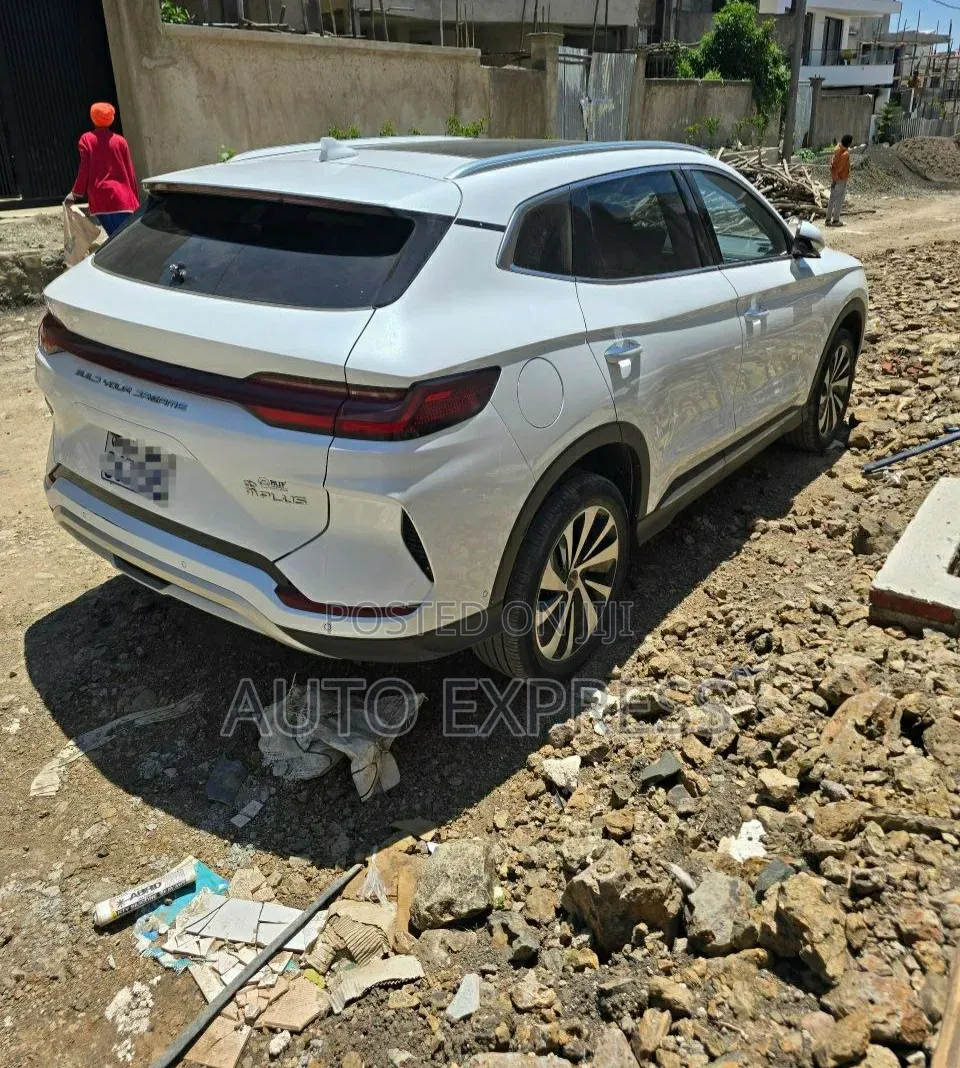 BYD Song Plus 2024 White