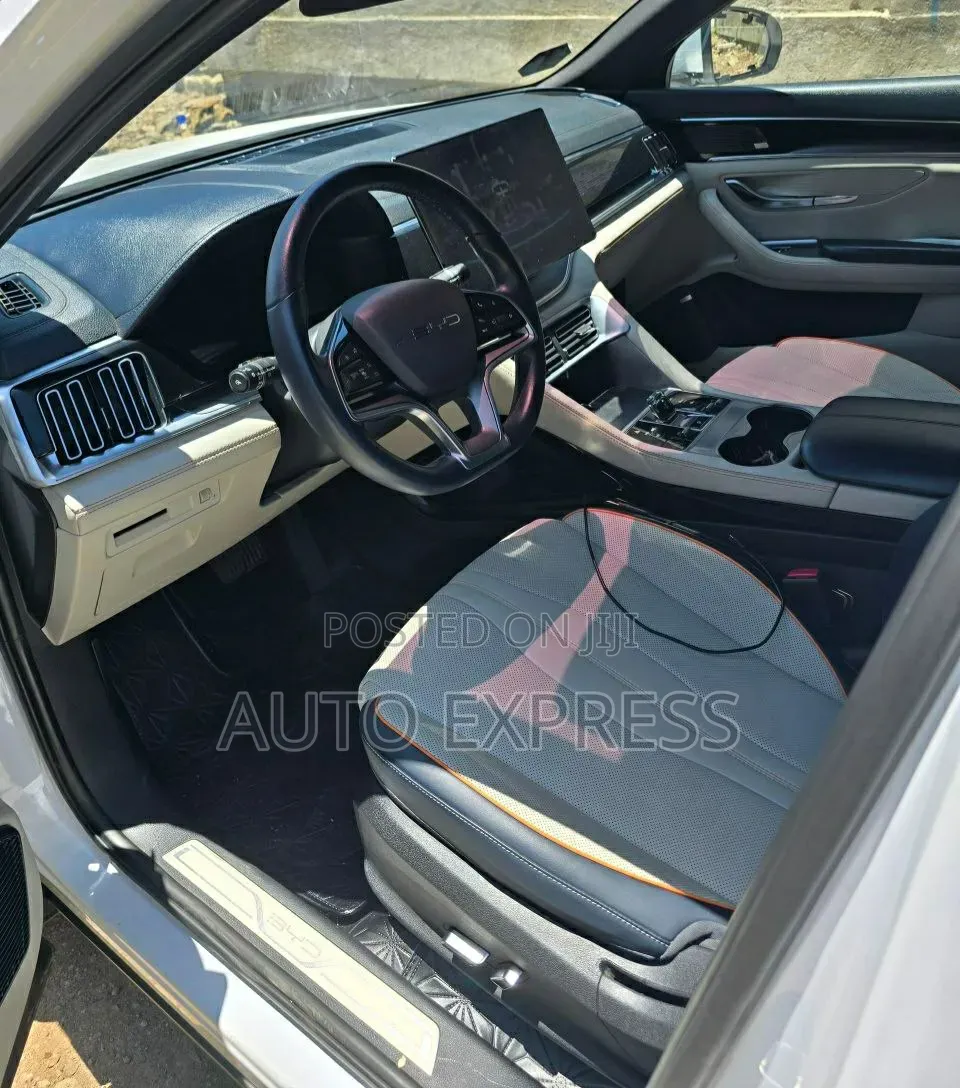 BYD Song Plus 2024 White