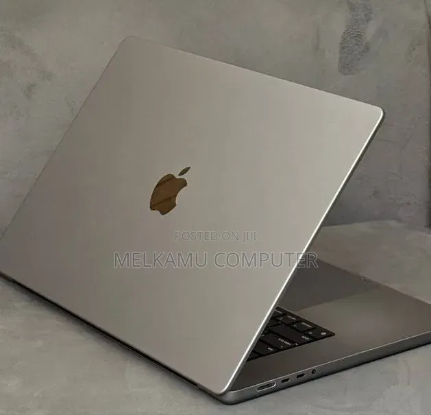 New Laptop Apple MacBook Pro 2021 M1 16GB Apple M1 SSD 512GB