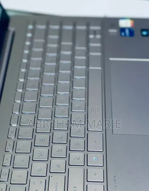 New Laptop HP Pavilion 14 16GB Intel Core i7 SSD 1T