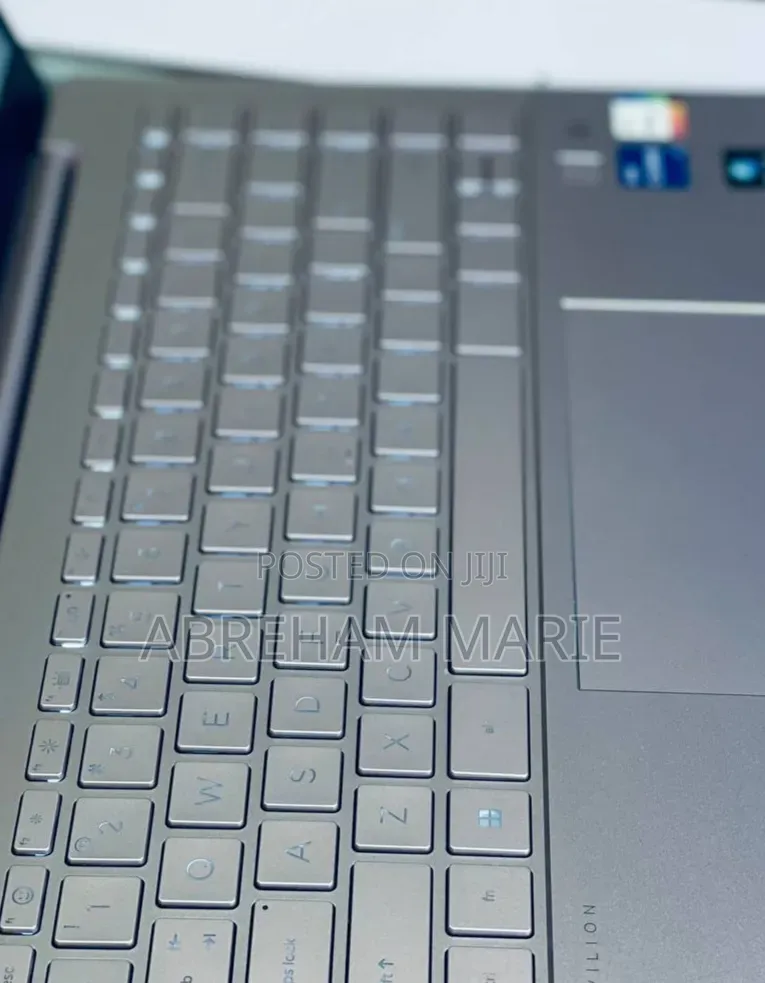 New Laptop HP Pavilion 14 16GB Intel Core i7 SSD 1T