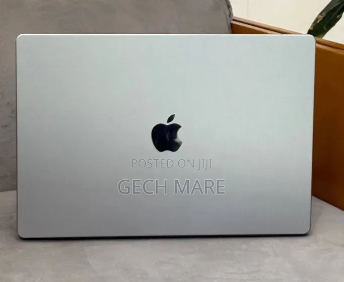 New Laptop Apple MacBook Pro 2021 M1 32GB Apple M1 Pro SSD 1T