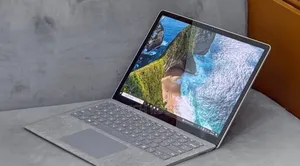 New Laptop Microsoft Surface 16GB Intel Core i7 SSD 512GB
