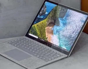 New Laptop Microsoft Surface 16GB Intel Core i7 SSD 512GB