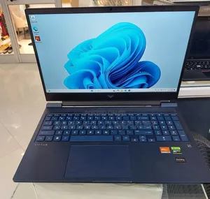 New Laptop HP Victus 16 8GB AMD Ryzen 7 SSD 1T
