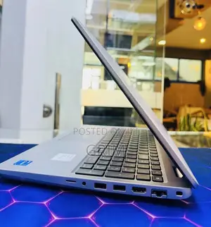 New Laptop Dell Precision 3581 16GB Intel Core i7 SSD 512GB