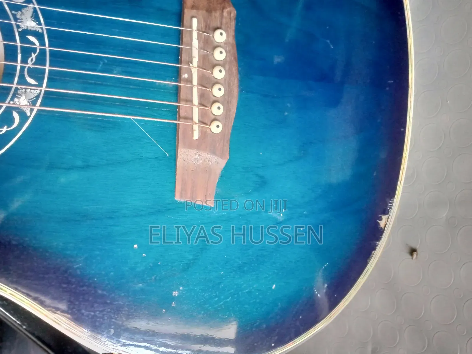 Unisound Acoustic Guitar