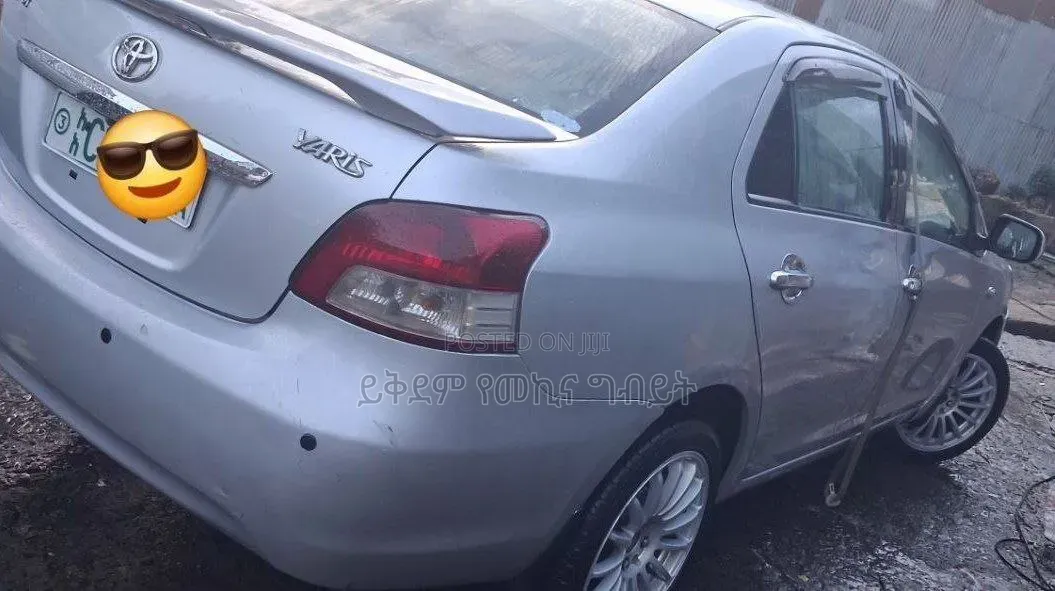 Toyota Belta 2008 Silver