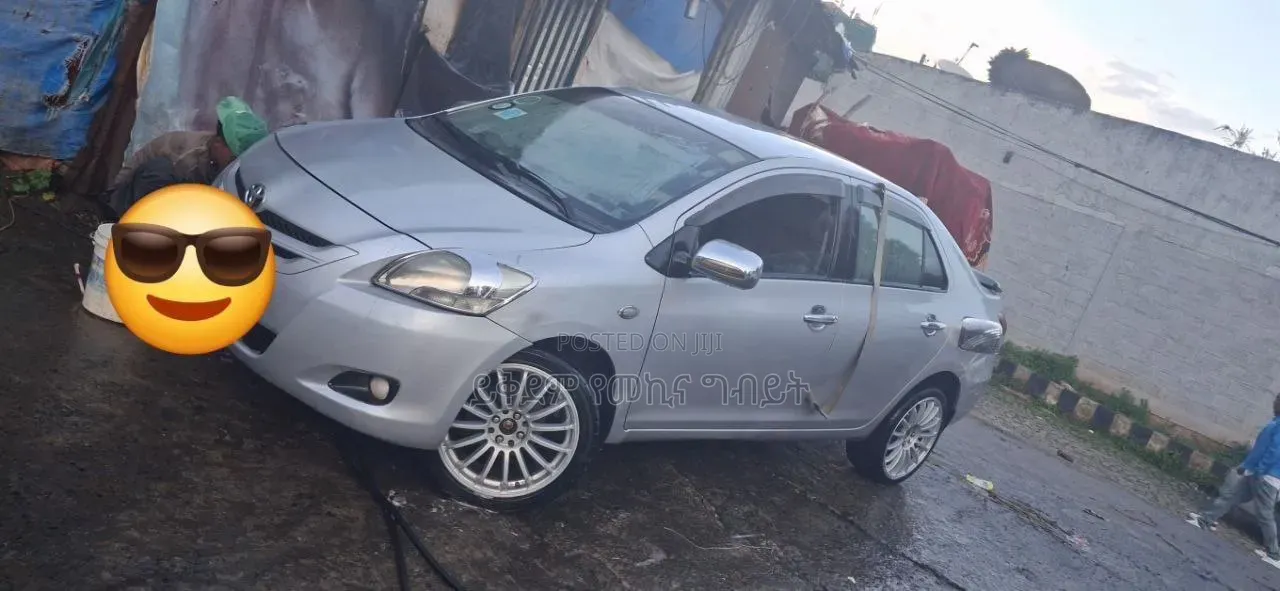 Toyota Belta 2008 Silver