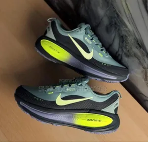 Nike Vomero 18 GORE-TEX