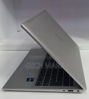 New Laptop HP EliteBook 830 G9 16GB Intel Core i5 SSD 512GB